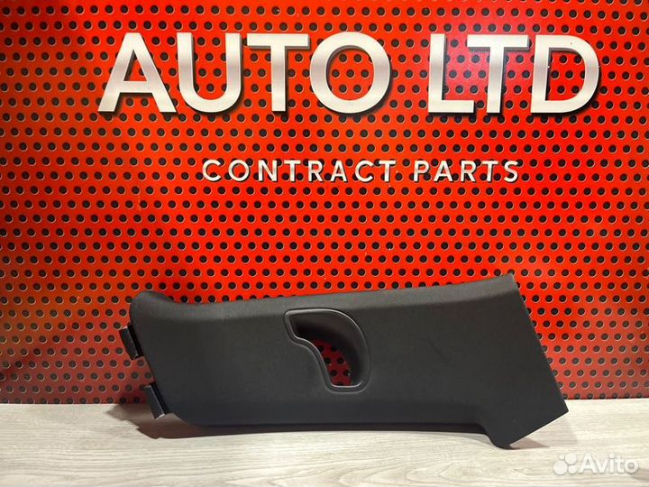 Обшивка стойки задняя левая Porsche Cayenne 958