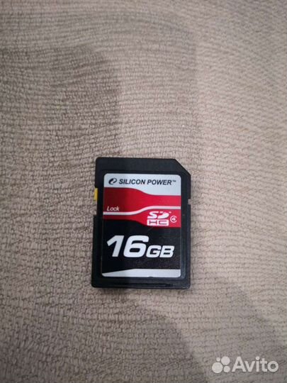 Boks- чехол 13х7,5х4 + карта памяти 16 Gb