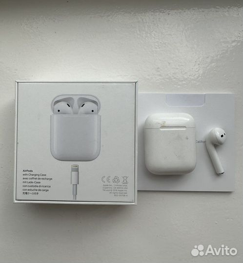Наушник AirPods левый с чехлом