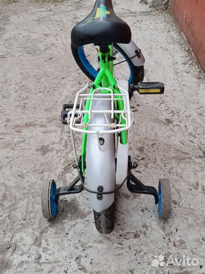 Детский четырёхколесный велосипед бу