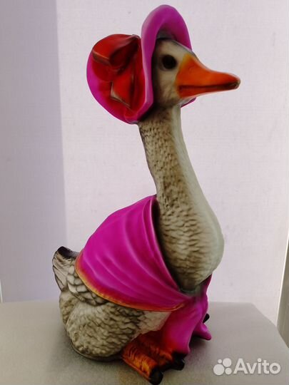 Садовая фигура Гусыня