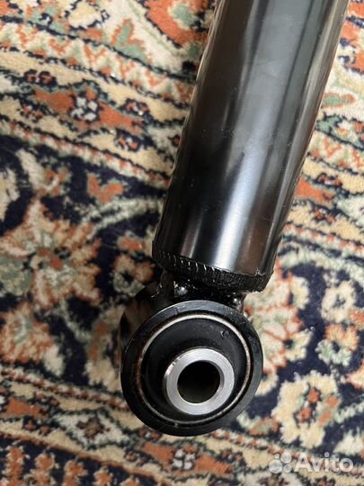 Стойка передняя в сборе Паджеро 3 4