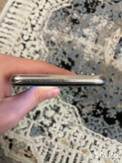 iPhone X, 64 ГБ