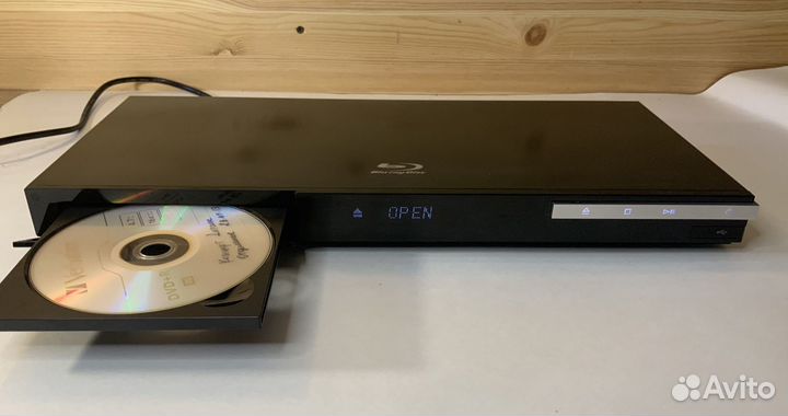 Blu-ray плеер Samsung BD-C5500
