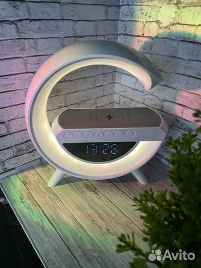 Умная колонка - ночник с беспроводной зарядкой
