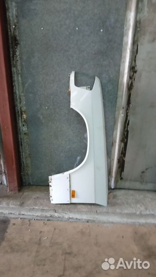 Крыло переднее Mercedes w201 e190 рестайлинг