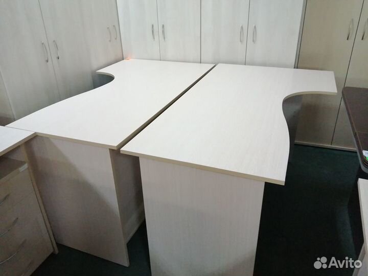 Стол эргономичный новый