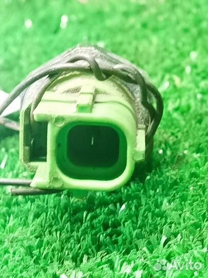 Датчик давления масла двс Volvo S40 II 1.6 2006