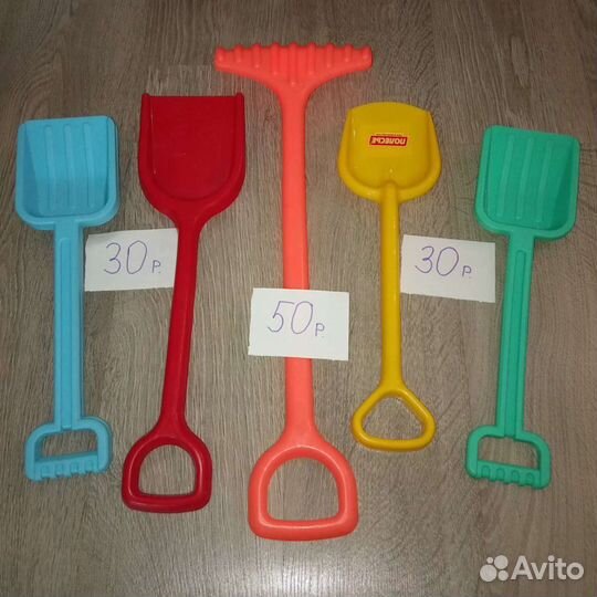 Песочные вещи, лопатки, мыльные пузыри, посудка