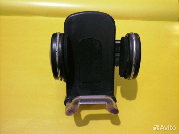 Подставка для телефона в машину