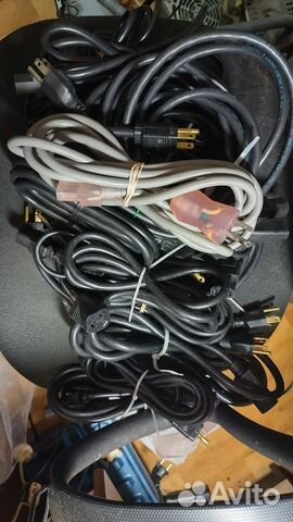 Сетевые шнуры США/Япония много, все с заземлением