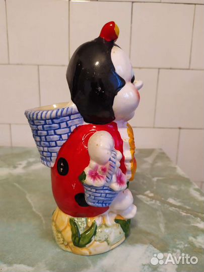 Фарфоровая статуэтка