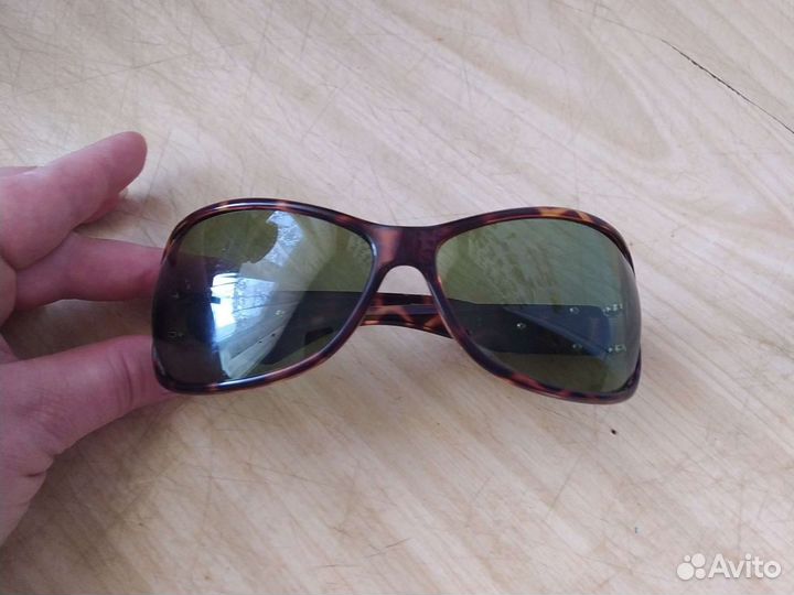 Солнцезащитные очки