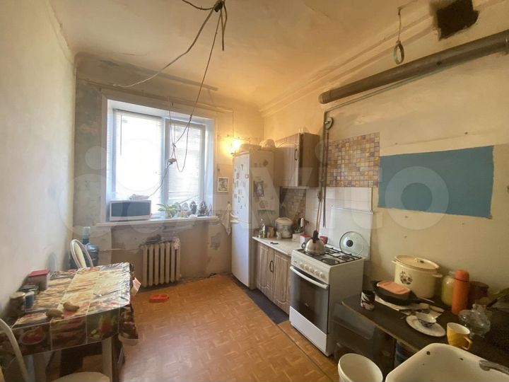 Комната 24 м² в 3-к., 1/3 эт.