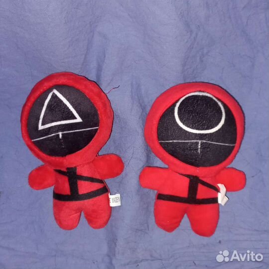 Игра в кальмара охранники мягкая игрушка