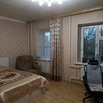 2-к. квартира, 60 м², 2/4 эт.