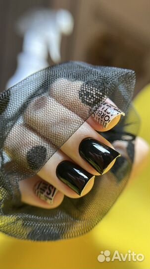 Нужна модель на маникюр