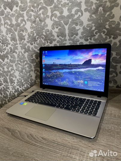 Свежий быстрый ноут intel 4 ядра/nvidia GT810/SSD