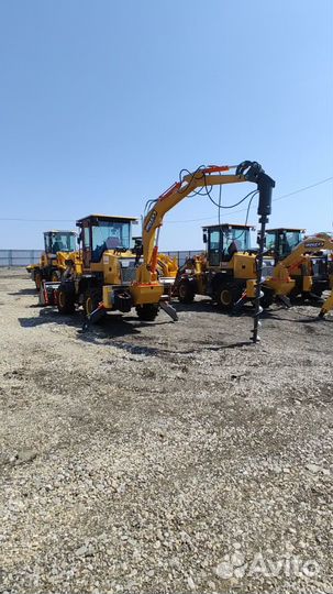 Экскаватор-погрузчик XCMG WZ30-25, 2023