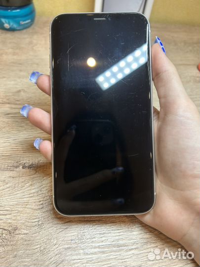 iPhone Xr, 128 ГБ