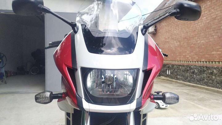 CB 1300 boldor