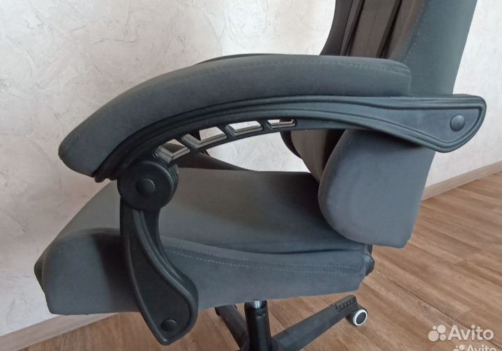 Компьютерное игровое кресло велюр новое