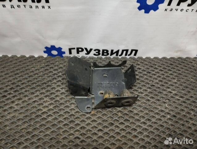 Кронштейн (крепление) Volvo FH4 82857748