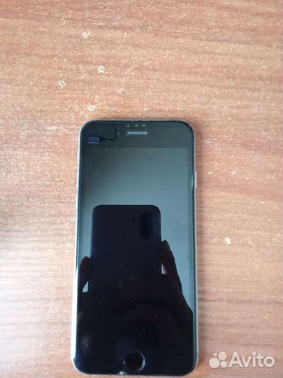 Телефон iPhone 6