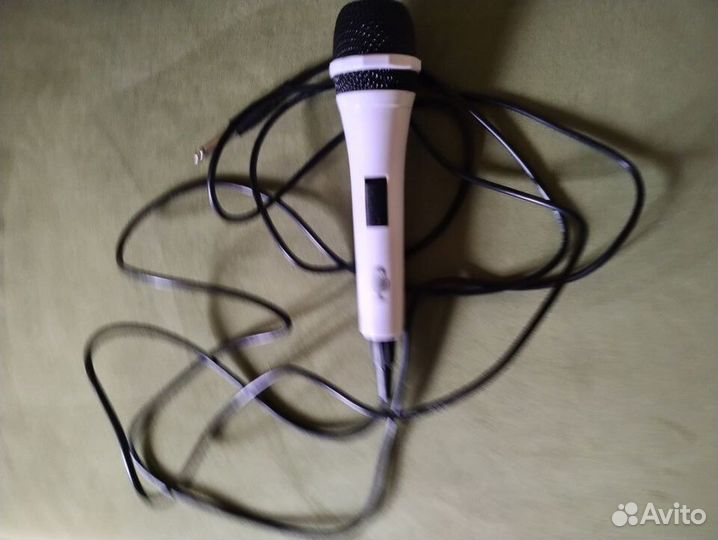 Микрофон для караоке проводной