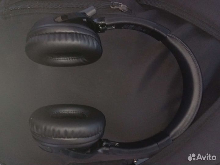 Беспроводные наушники TNF Tune