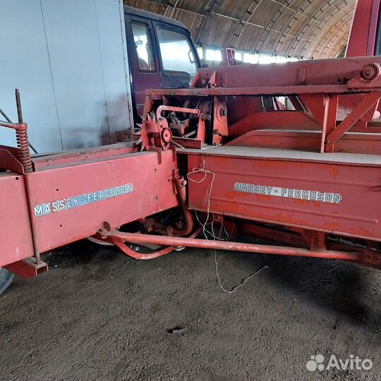 Пресс-подборщик Massey Ferguson Пресс-подборщик тюковый 1800 series, 1990