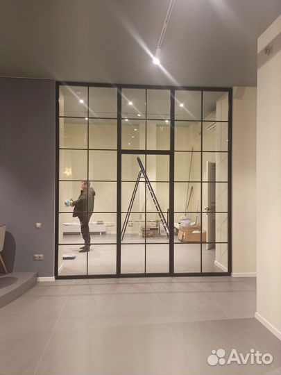 Стеклянная перегородка лофт