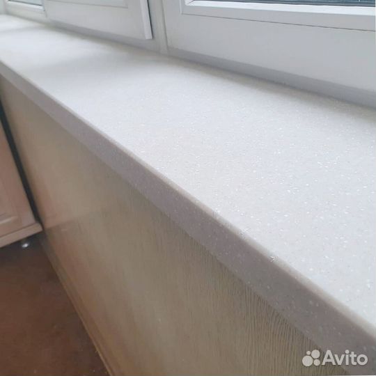Подоконник из искусственного камня кварц акрил
