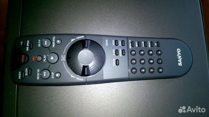 Видеомагнитофон sanyo VHR-680 6 головок Hi-Fi