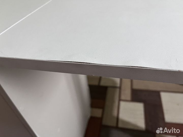 Стол для маникюра складной