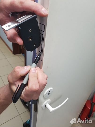 Вскрыть замок, дверь, установка замков 24 часа