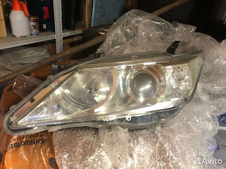 Фара правая на toyota camry 50