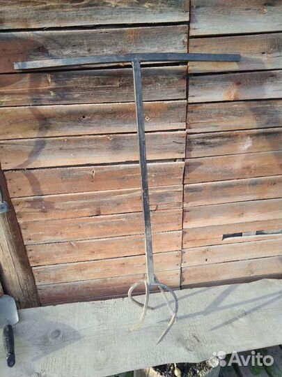 Корнеудалитель