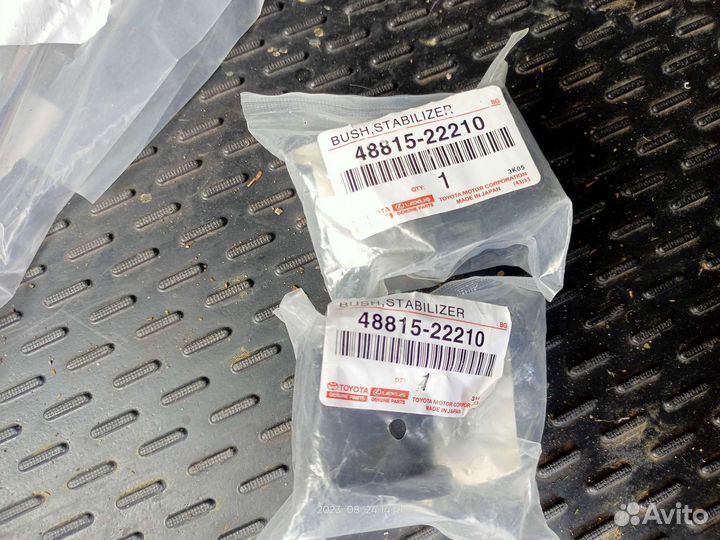 Стойка стабилизатора Toyota rav4(2)