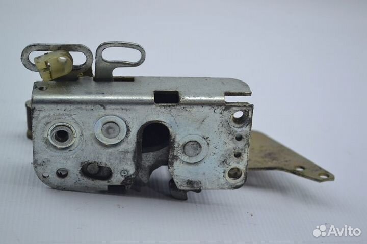 Замок двери, правый scania R-Series (01.04)