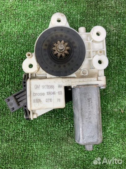 Стеклоподъемник Opel Vectra седан Z18XE 2005