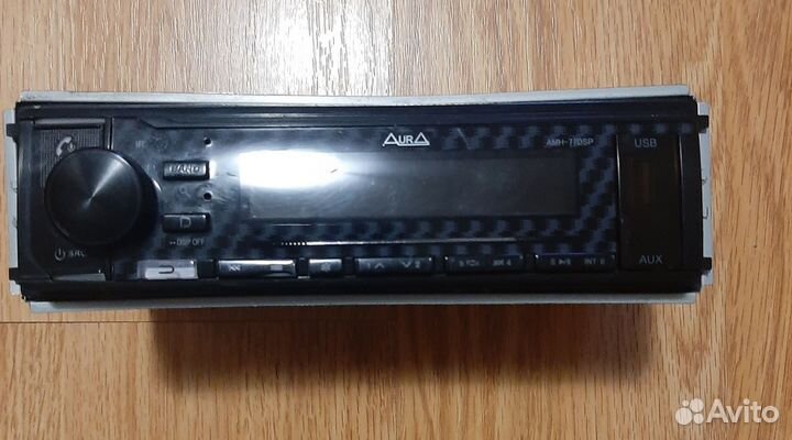 Автомагнитола аура AMH-77SP