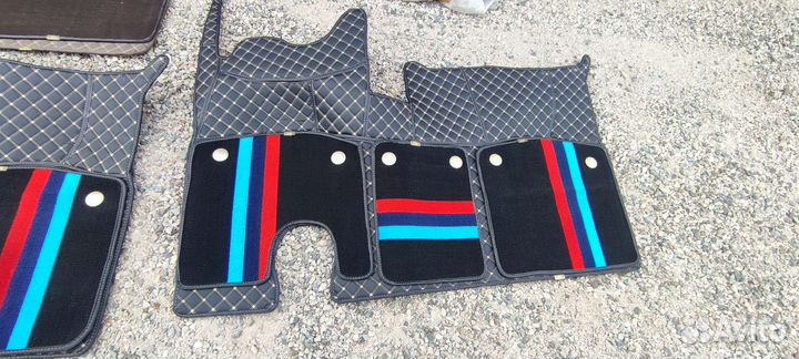 Ковер салона Ниссан Атлас