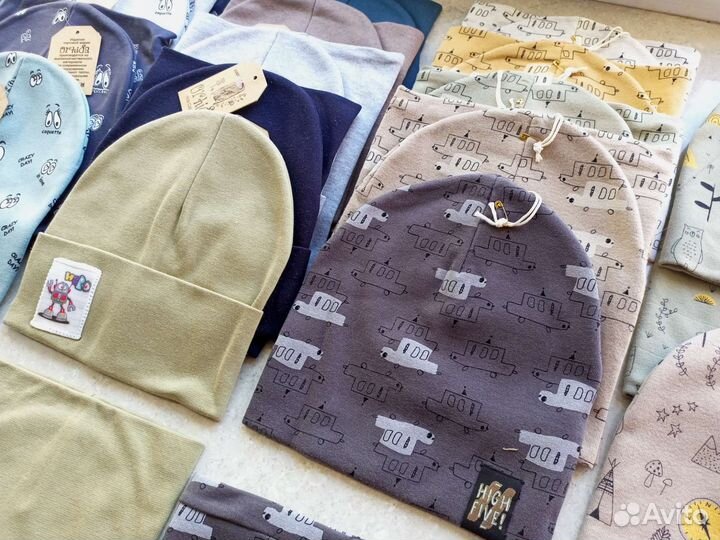 Трикотажная шапка и снуд