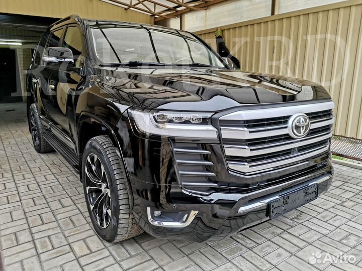 Рестайлинг Toyota Land Cruiser 200 стиль 300