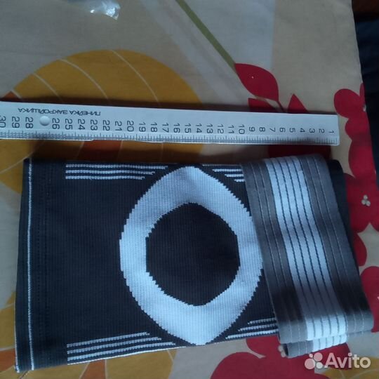 Наколенник спортивный