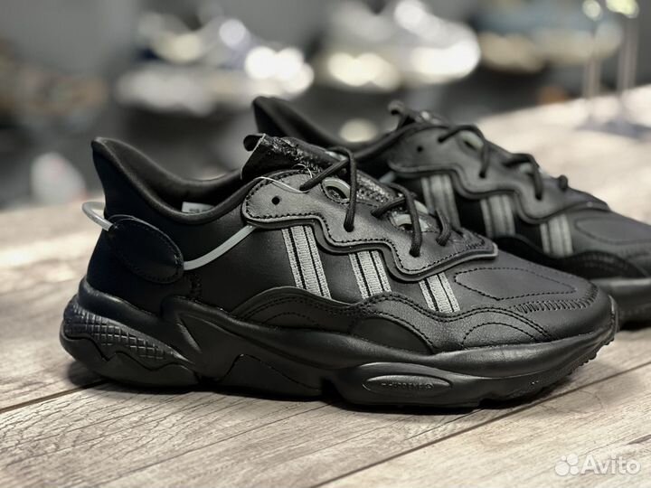 Кроссовки мужские adidas ozweego