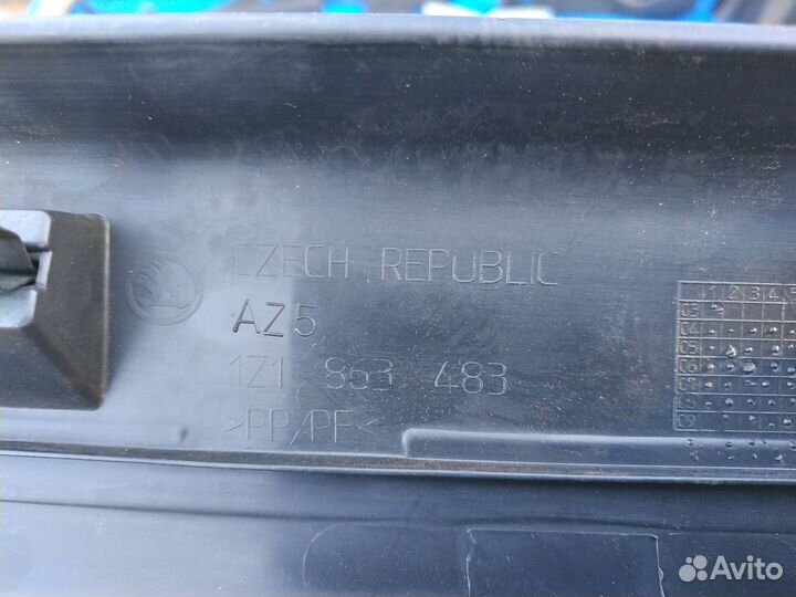 Накладка порога внутренняя Skoda Octavia A5 1.8 t