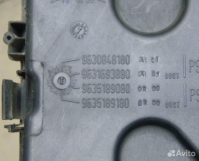 Корпус воздушного фильтра Peugeot 406 2.0 рестайл