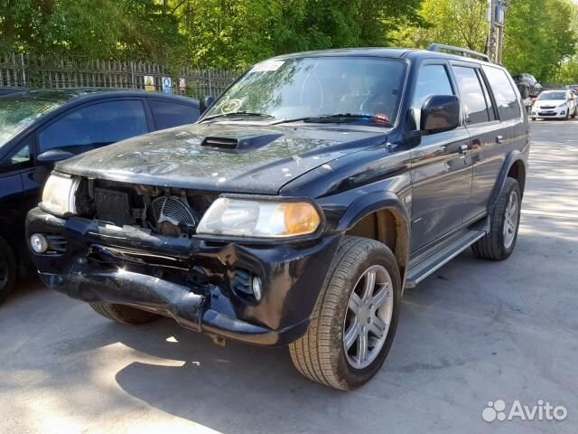 Разбор на запчасти Mitsubishi Montero Sport / Paje